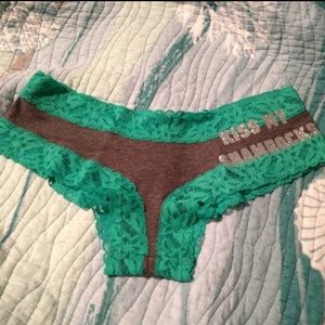 NWOT VS Pink Shamrock Cheeksters 🍀